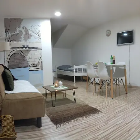 Apartment Apartman Tayra